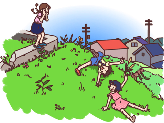 土手を転がって遊ぶ女の子たちのイラスト。